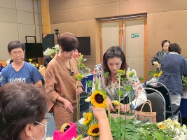 จัดดอกไม้ ต้นไม้มงคล ครั้งที่4